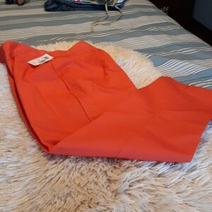 NWT Gap Orange Slack Size 6